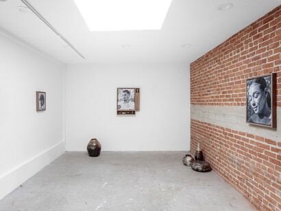 Kohshin Finley, Still life, exhibition view. Courtesy of Jeffrey Deitch Gallery