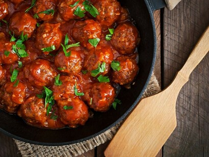 Polpette, making meatballs of someone means to destroy that person