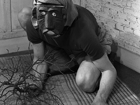 Photograph of Eugène Brands, 1947, Courtesy of Blum & Poe © Frits Lemaire / Maria Austria Instituut, Photo: Frits Lemaire

