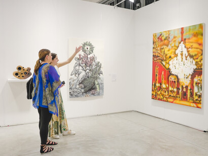 Varios artistas, Pinta Miami 2022, vista de exhibición. Cortesía de Pinta Miami