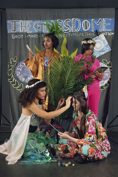 Adelita Husni-Bey, dalla serie “Agency”,Attivisti, 2014, C-print, 110 × 147 cm. Courtesy l’artista e Laveronica arte contemporanea, Modica 


