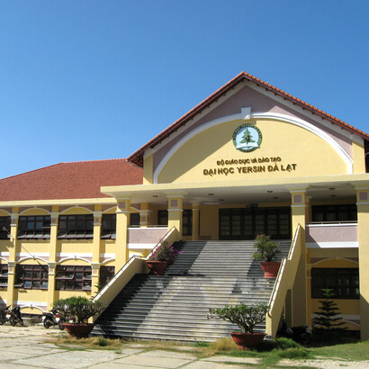 Campus de la Universidad de Yersin en Da Lat, Vietnam
