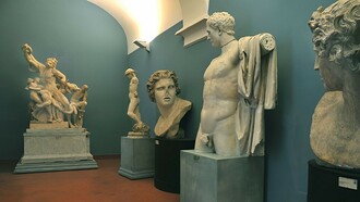 Gipsoteca Sala degli Eroi, Accademia di Belle Arti di Napoli, Italia