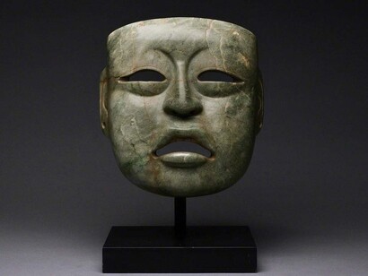 Beauty in the Ancient Americas. Courtesy of Barakat Gallery