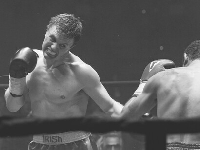With each fierce exchange in the ring, Michael Pitt as Mike Flannigan in battles not only his opponent but also the demons of his past, hoping this fight will bring him the redemption he desperately seeks