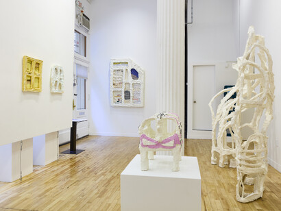 Abby Cheney, Common structures, exhibition view. Courtesy of 81 Leonard Gallery