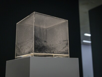 Verschiedene Künstler, Freies spiel der kräfte, ausstellungsansicht. Mit freundlicher genehmigung des Museum der Moderne