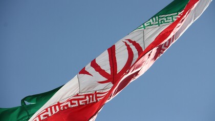 Nei primi giorni del 2026 l’Iran era già scossa da una vasta ondata di proteste popolari che si erano estese in molte province, includendo commercianti, studenti e lavoratori contro il caro vita e la stagnazione economica