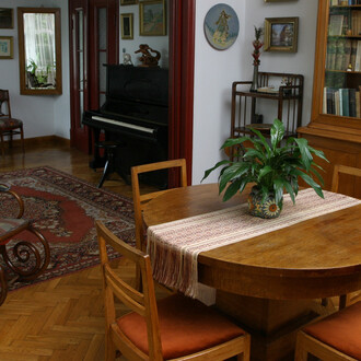 Memorial exposition of the A. Žmuidzinavičius house, exhibition view. Courtesy of M. K. Čiurlionis National Museum of Art