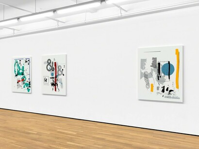 Material, Exhibition view. Courtesy of Foxy Production