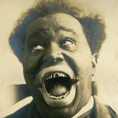 Benson Studio, "Claren Powell, comediante", fotografía, 1906