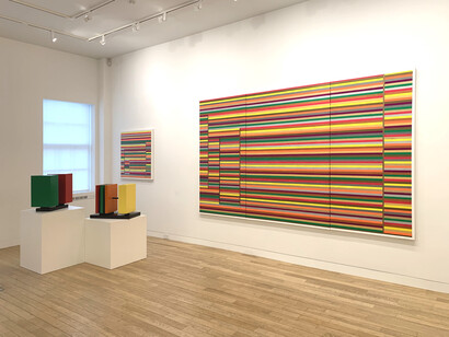 Osvaldo Mariscotti, Symphony, installation shot. Courtesy of Upsilon Gallery, New York