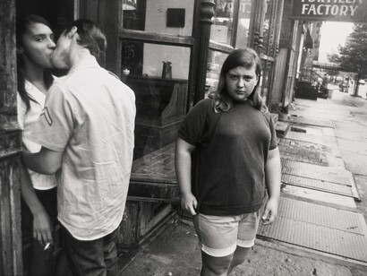 Garry Winogrand, New York, 1969, Tirage gélatino-argentique, Collection Jeffrey Fraenkel et Alan Mark
© The Estate of Garry Winogrand, courtesy Fraenkel
Gallery, San Francisco, Photo: Don Ross