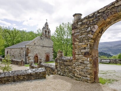 Monasterio de San Miguel de Xagoaza, O Barco de Valdeorras, Orense