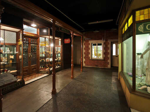 Historical street scene, exhibition view. Courtesy of National Museum Bloemfontein