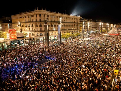 El centro de Zaragoza se llena de gente con las fiestas del Pilar