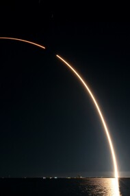 A Falcon 9 rocket can launch 60 Starlink satellites at a time