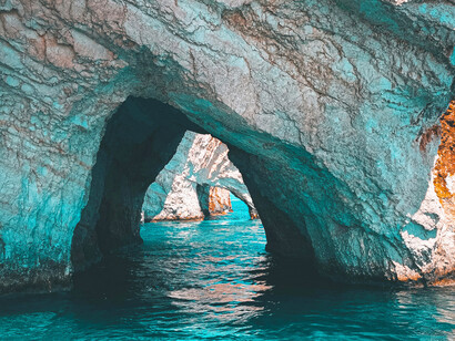 Low tides expose slithery waterways which can be explored by boat