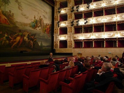 Théâtre Regio. Le spectacle devrait commencer