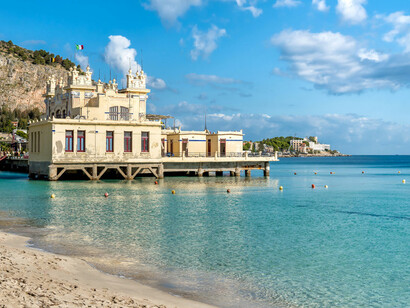 Palermo, la spiaggia di Mondello
