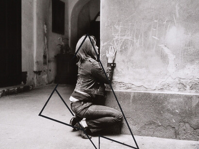 Entre la figuración y la abstracción, la acción. Courtesy of Centro Andaluz de Arte Contemporáneo