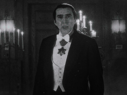 Nicolas Cage en Renfield: Asistente De Vampiro (2023). A lo largo de su carrera ha defendido la experimentación como un elemento esencial para ampliar las posibilidades del arte de la actuación