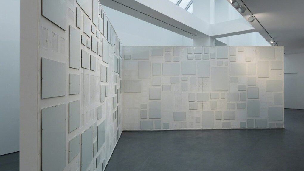 Karin Sander. Kunst, Exhibition view. Courtesy of Esther Schipper