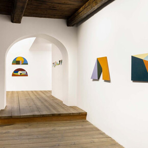 Chung Eun-Mo, Shape of light, exhibition view. Courtesy of Galleria Monica De Cardenas