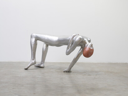 Henk Visch, Lonely feelings on landing #2, 2010.
Aluminium, H 75 x 135 x 48 cm.
Courtesy Tim van Laere Gallery.
© Adagp Paris 2015 / © Henk Visch.
Photo Galerie Tim van Laere.