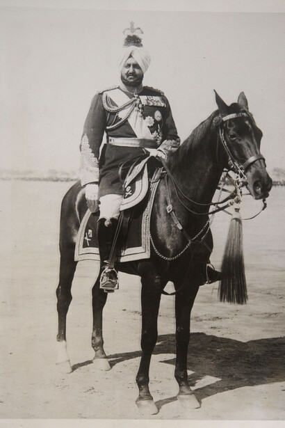 Unknown, Portrait of Maharaja Bhupinder Singh of Patiala, porter. Photograph. The Khanuja Family.