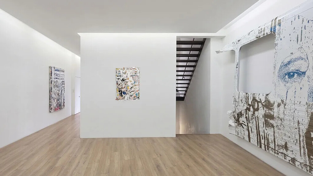 Vhils, Interstice, vue de l'exposition. Avec l'aimable autorisation de la Galerie Danysz