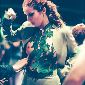 Model backstage at the AW show Highland Rape, Natural History Museum, 1995; Image Courtesy of Proud Galleries © Gary Wallis