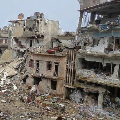 Libye : les destructions causées par le conflit ont dévasté les villes et les infrastructures, laissant de vastes portions du pays en ruines et des millions de personnes dans des conditions précaires.