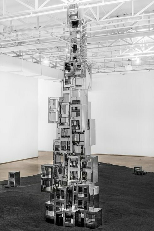 Guillermo Garcia-Cruz, Divergent structure, exhibition view. Courtesy of Piero Atchugarry Gallery 