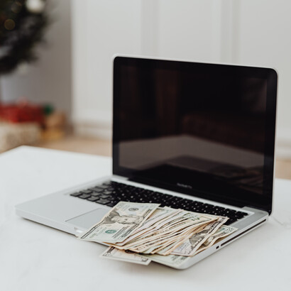 A estabilidade financeira nos permite focar no trabalho em si, e não no trabalho como forma de ganhar dinheiro para saldar eventuais dívidas.