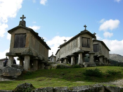 Espigueiros de Soajo. Parque Nacional da Peneda-Gerês-(Portugal)