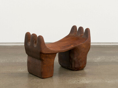 Brendan Fernandes, In Being III, 2023, African mahogany, 10 3/4 x 16 x 7 1/2 in. (BF0014)
Courtesy of Susan Inglett Gallery, NYC