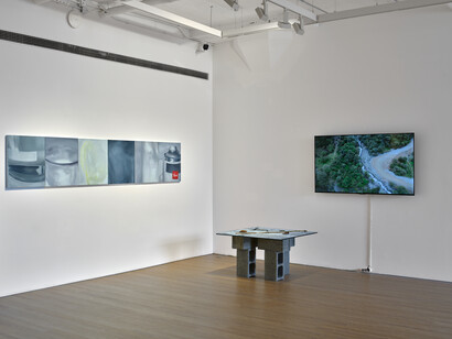 Various artists, Where does the water go, exhibition view. Courtesy of Arario Gallery 