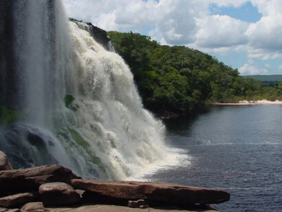 Salto El Sapo waterfall, Venezuela