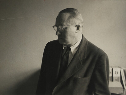Portrait of Knud Lonberg-Holm, New York, 1950s (prior to 1960), Vintage gelatin silver print, 6 7/8 x 10 inches (17.5 x 25.4 cm)