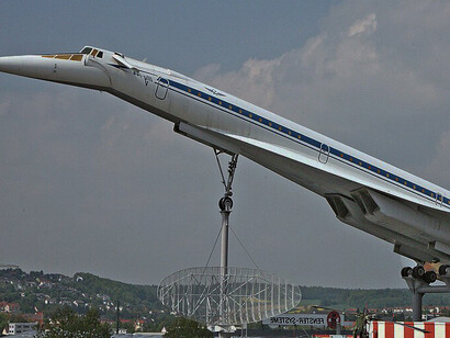 The Tupolev Tu-144, recognized as the world’s first supersonic passenger aircraft, bears a strong resemblance to the British-French Concorde, which debuted roughly two months later. This historic plane can be seen at the Museum of Technology in Sinsheim, Germany
