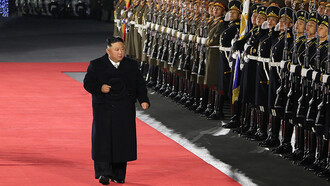 Kim Jong-Un inspectant la Garde d'Honneur de l'APK 2.8 2023, 9 février 2023