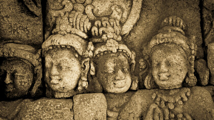 Entenda como as terapias mentais do Ayurveda - dhi, dhairya e atmadivijñana - ajudam a promover equilíbrio e saúde mental ao desenvolver coragem e discernimento, essenciais para uma vida em harmonia com sua essência