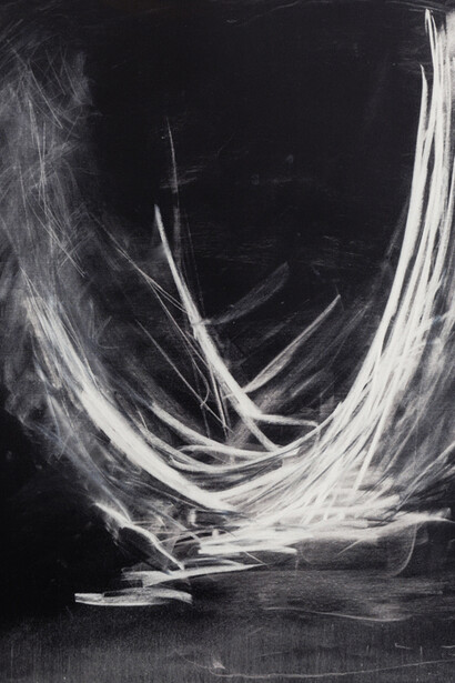 Nadia Myre, Reduced to a few kilos of ash, 2024. Avec l’aimable autorisation de la Galerie nationale du Canada