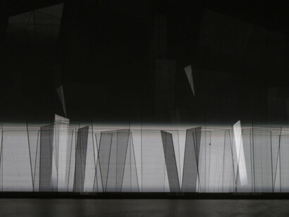 Jan Tichy, Installation no. 30 (Lucia)
2016, Einkanal video projektion auf 330 Glasplatten , Single channel video projection on 330 glass plates, Format variabel | dimensions variable, 12 min, Unikat | uniqued. Courtesy of Galerie Kornfeld