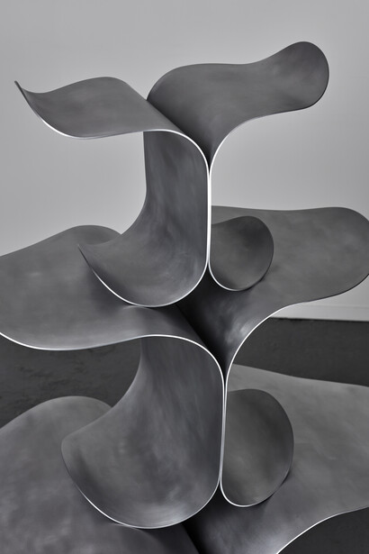 Yoon Shun, Waves in object. Courtesy of Gallery Hioco Delany and Art Antwerp