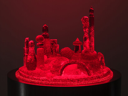 Mike Kelley, City 3, 2007 – 2011, Tinted urethane resin, acrylic on illuminated base,
144.8 x 52.1 (diam.) cm / 57 x 20 1/2 (diam.) in, © Mike Kelley Foundation for the Arts.  All Rights Reserved/Licensed by VAGA, New York, Courtesy the artist and Hauser & Wirth, Photo: Fredrik Nilsen

