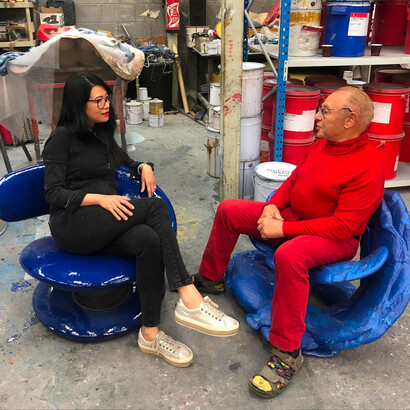 Atelier de Louis Durot. Il me raconte son premier jouet en argile : un élément déterminant dans son choix de devenir
designer et de créer des jouets pour adultes