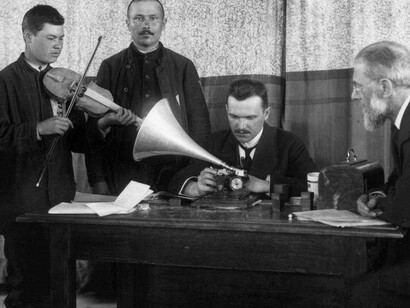 [sound] Listening to the World. Courtesy of Humboldt-Box