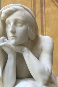 La escultura estuvo en silencio tantos años y saca la voz como tantas mujeres lo hacen hoy